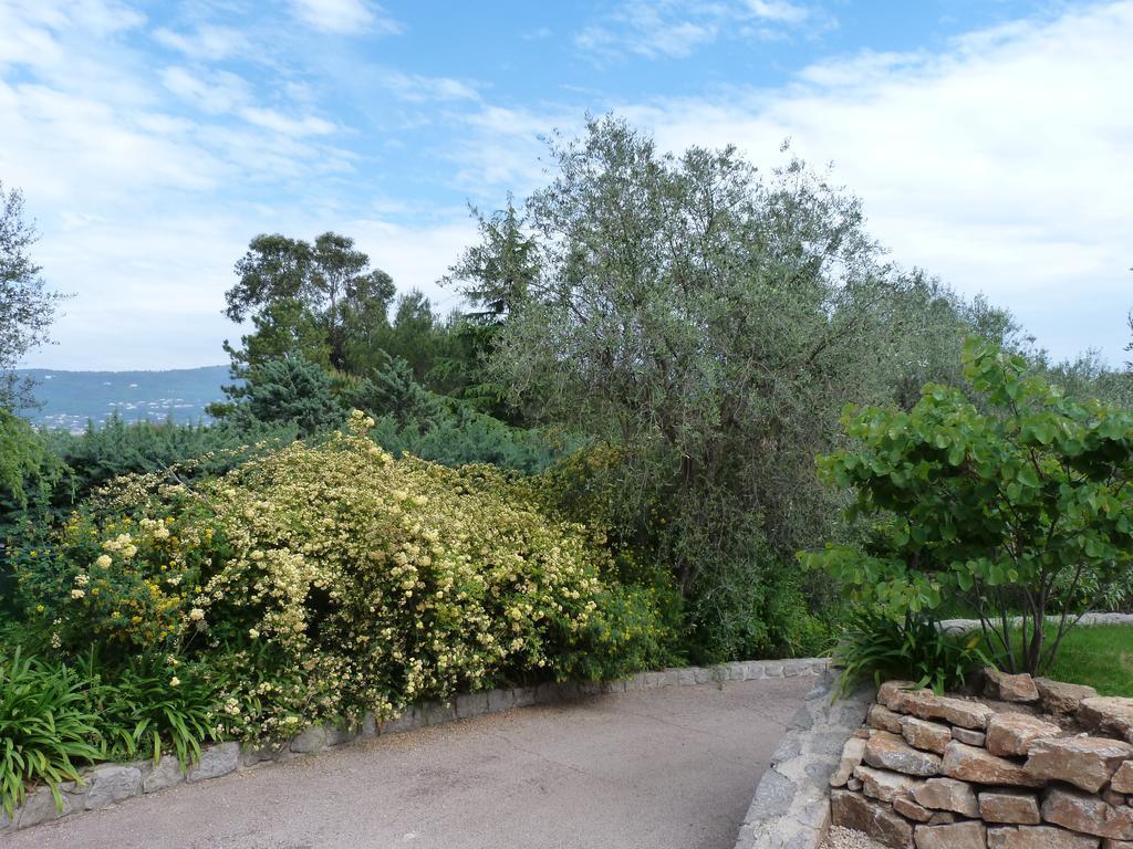 La Bastide Des Senteurs Peymeinade Bagian luar foto