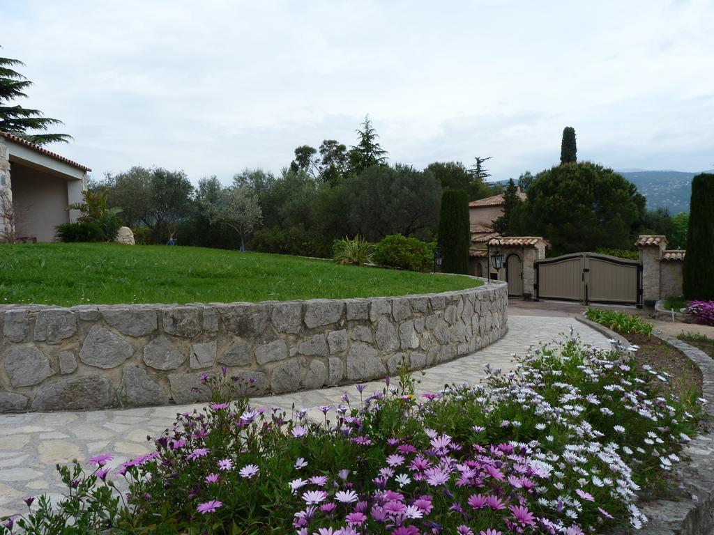 La Bastide Des Senteurs Peymeinade Bagian luar foto